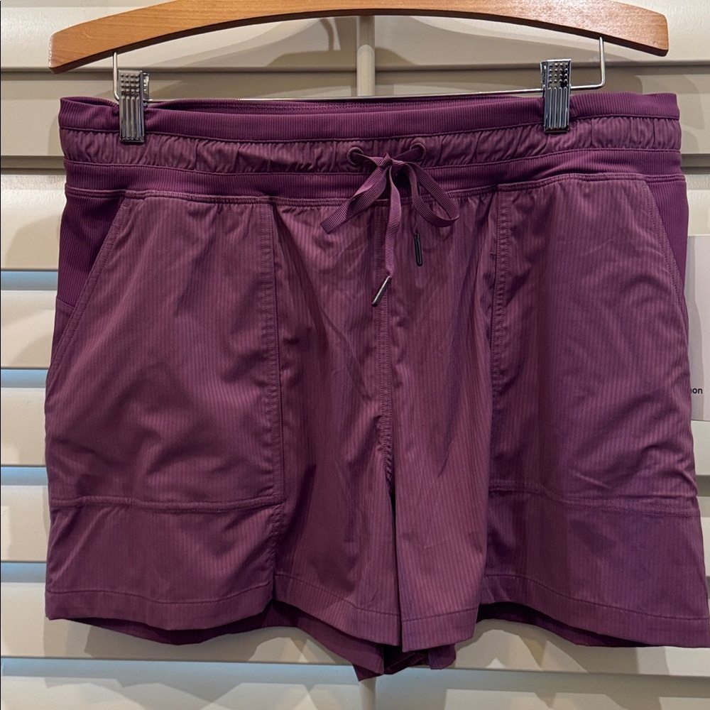 lululemon athletica Dance Studio High-Rise Short 3.5"